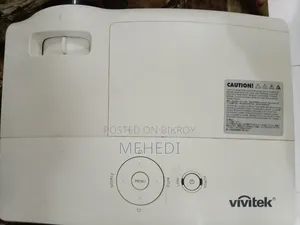 Vivitek D552