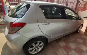 টয়োটা ভিটজ এক্স স্মার্ট প্যাক ২০১১
