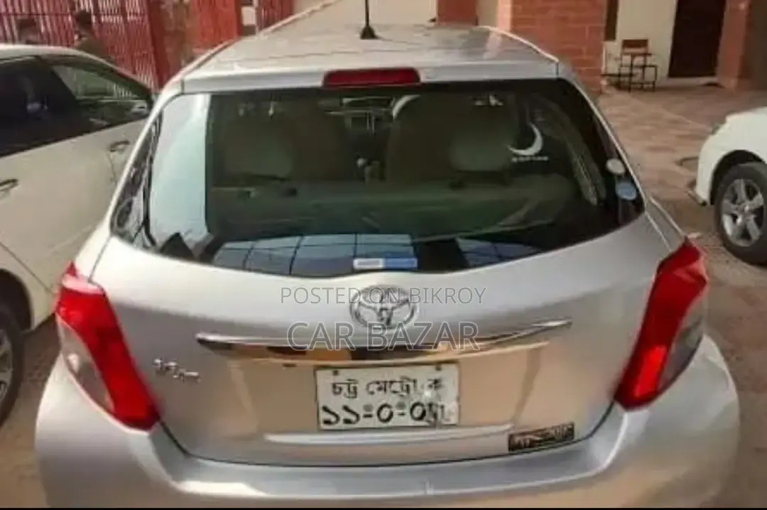 টয়োটা ভিটজ এক্স স্মার্ট প্যাক ২০১১
