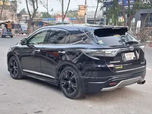 Toyota Harrier প্রিমিয়াম প্যাকেজ ২০১৪