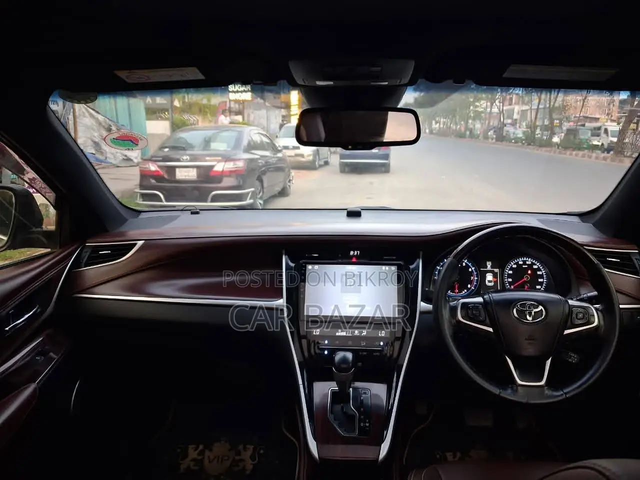 Toyota Harrier প্রিমিয়াম প্যাকেজ ২০১৪