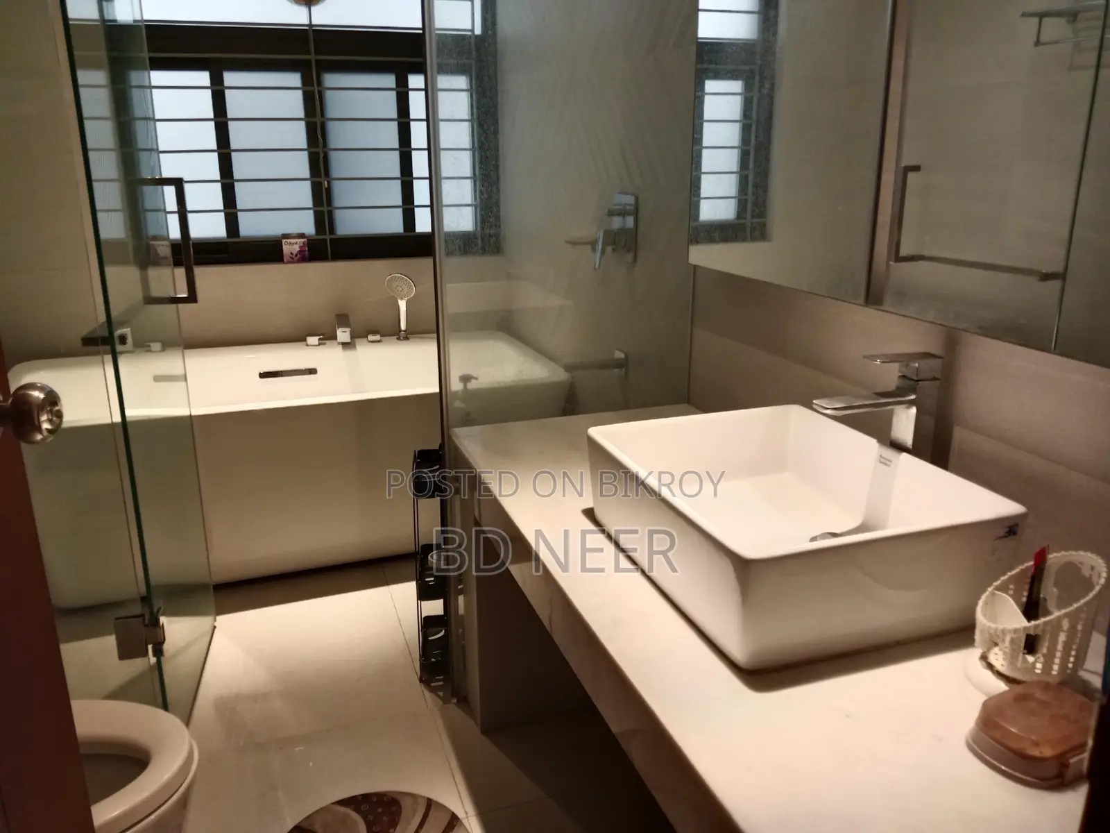 Gorgeous looking fully furnish 4 Bed room apt rent in banani