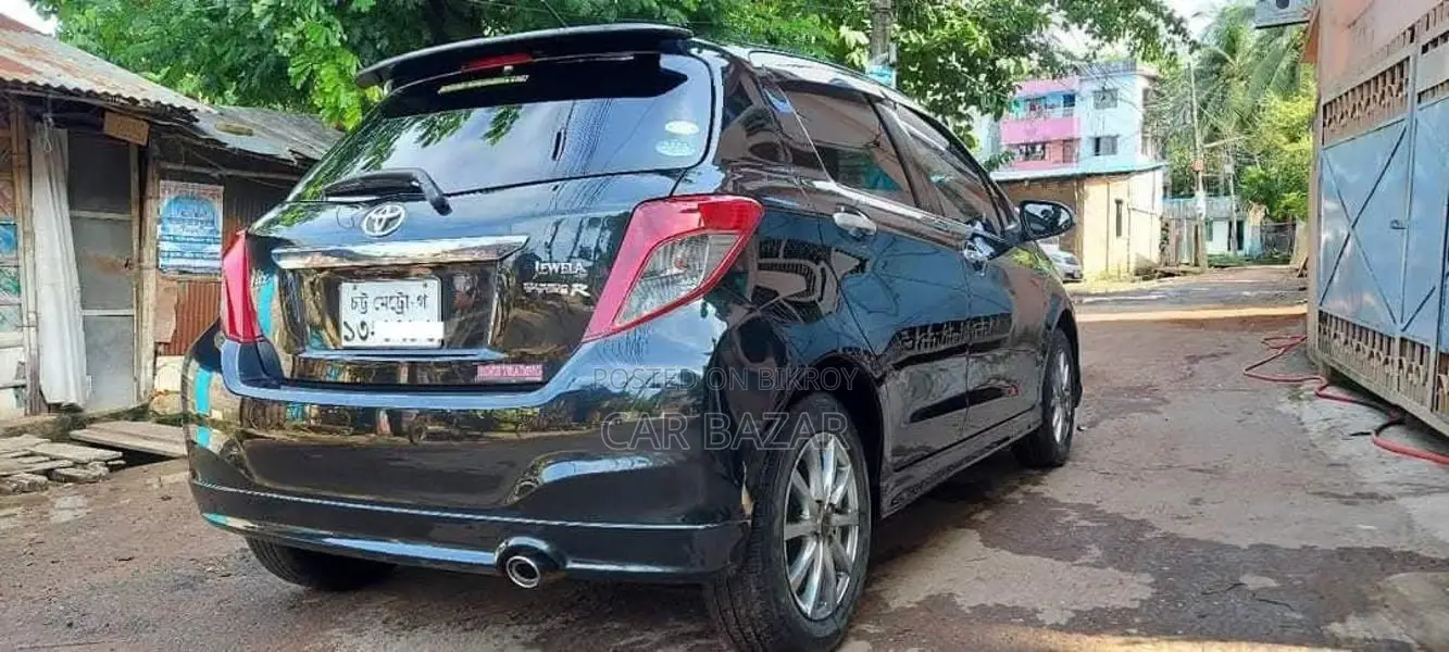 টয়োটা ভিটজ জুয়েলা পুশ ২০১২