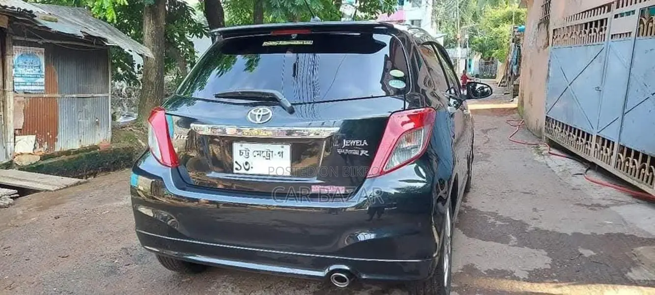 টয়োটা ভিটজ জুয়েলা পুশ ২০১২