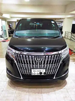 Toyota Noah ESQUIRE GI PREMIUM 2018