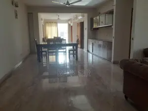 গুলশান-২ এ ২৬০০ বর্গফুটের ১০ম তলায় চমৎকার ৩ বেডরুমের ফ্ল্যাট ভাড়া হবে