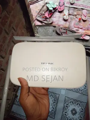 রাউটার একেবারে নতুন