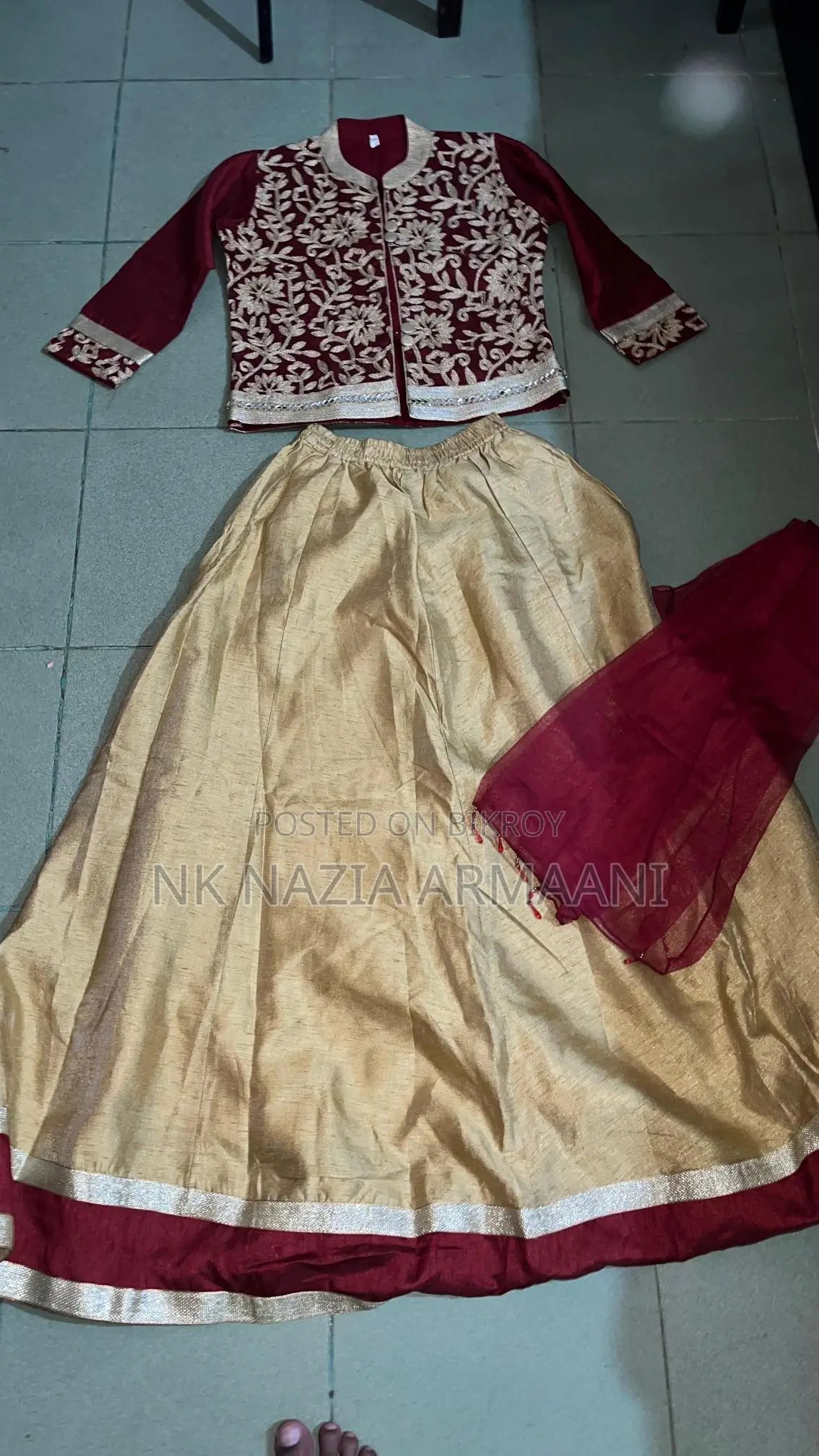 লেহেংগা মিরর ওয়ার্ক