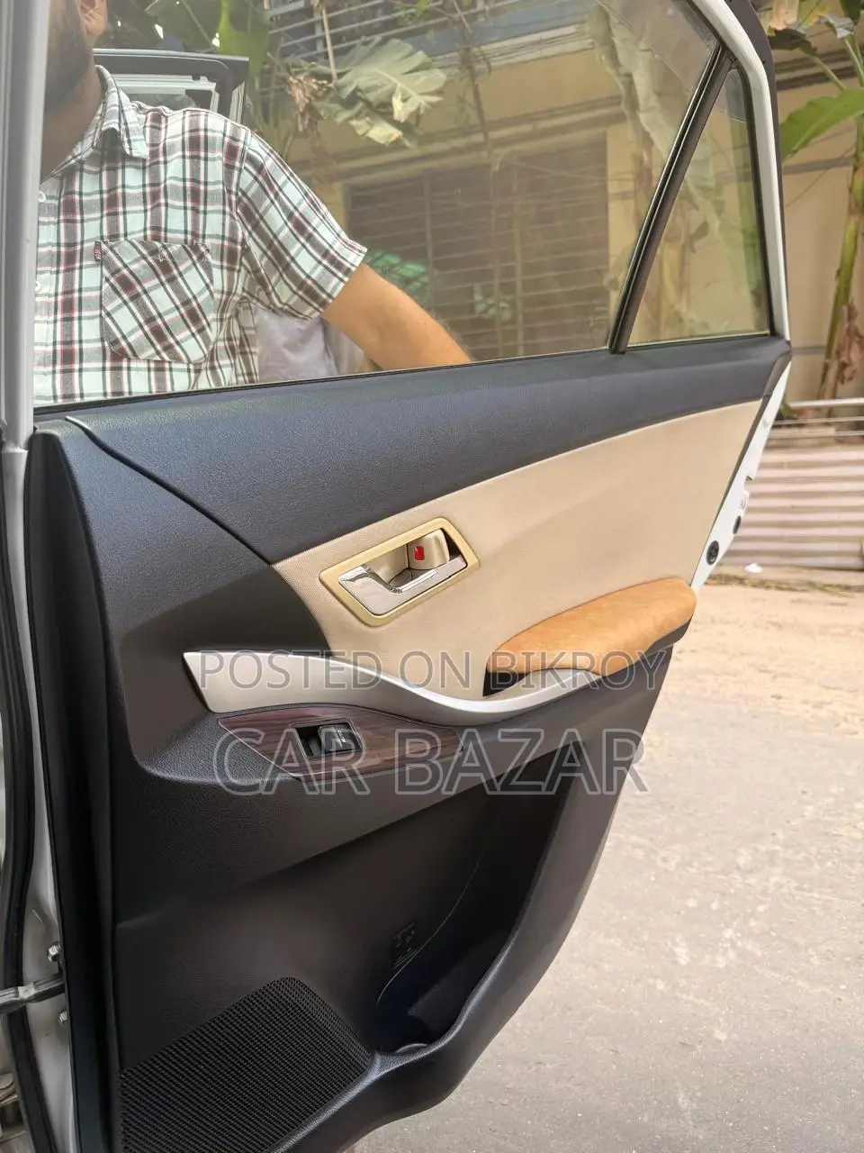 টয়োটা প্রিমিয়ো এফএল এলইডি প্যাকেজ ২০১৬