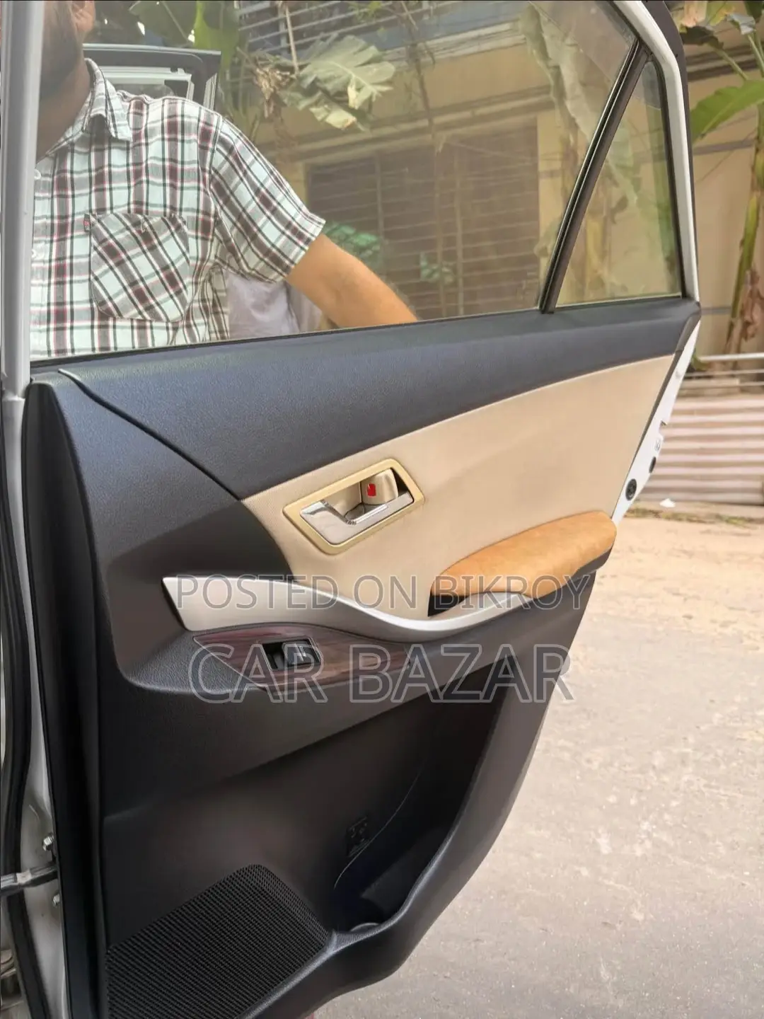 টয়োটা প্রিমিয়ো এফএল এলইডি প্যাকেজ ২০১৬