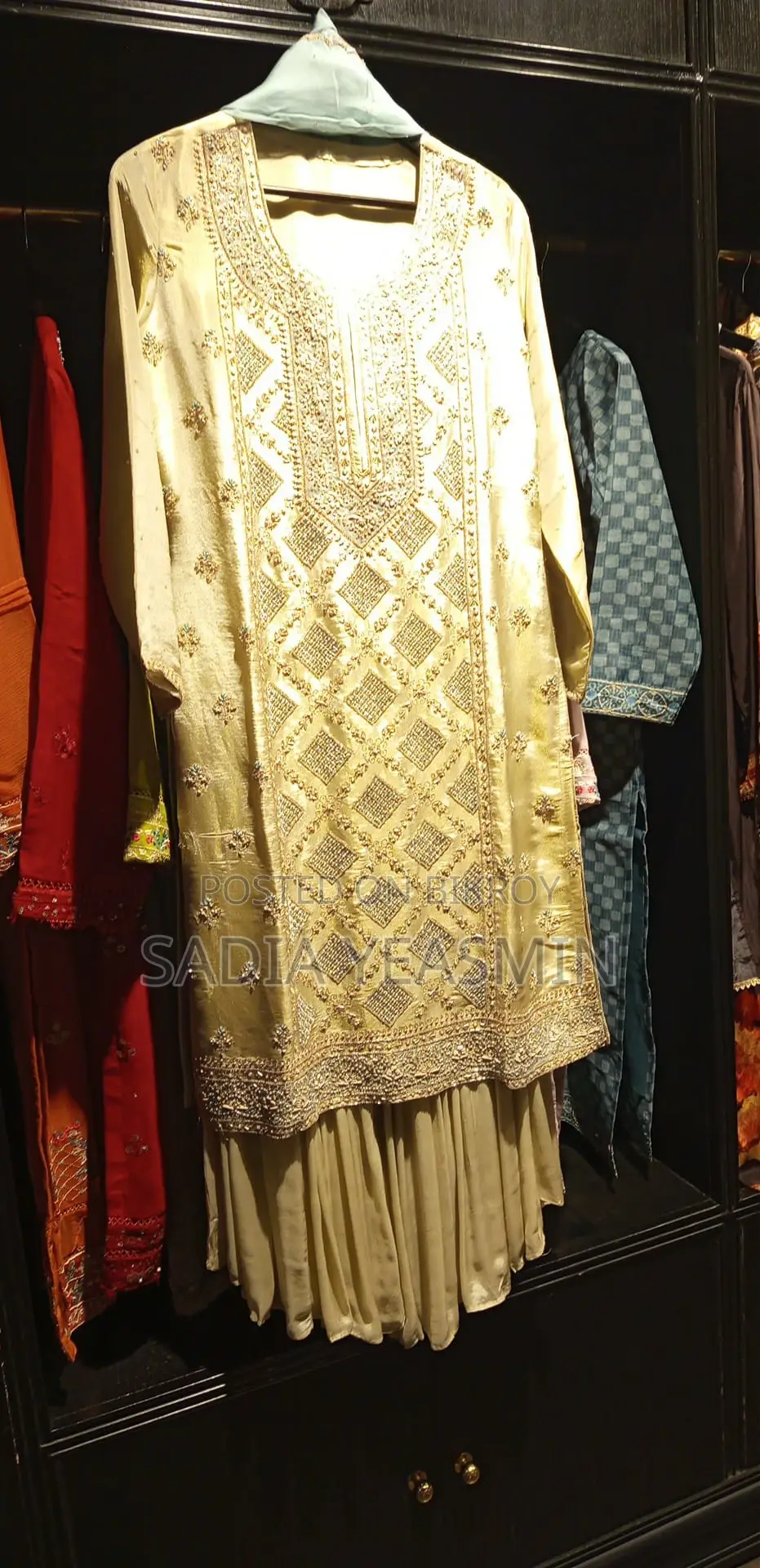 Traditional Dress For Women