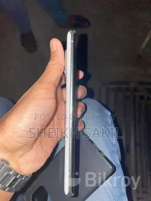 SHARP AQUOS R6 (Used)