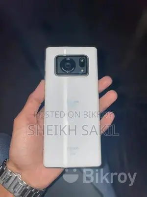 SHARP AQUOS R6 (Used)