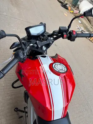 TVS Apache RTR 160 . 2023