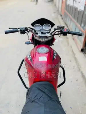Singer SM125 2017
