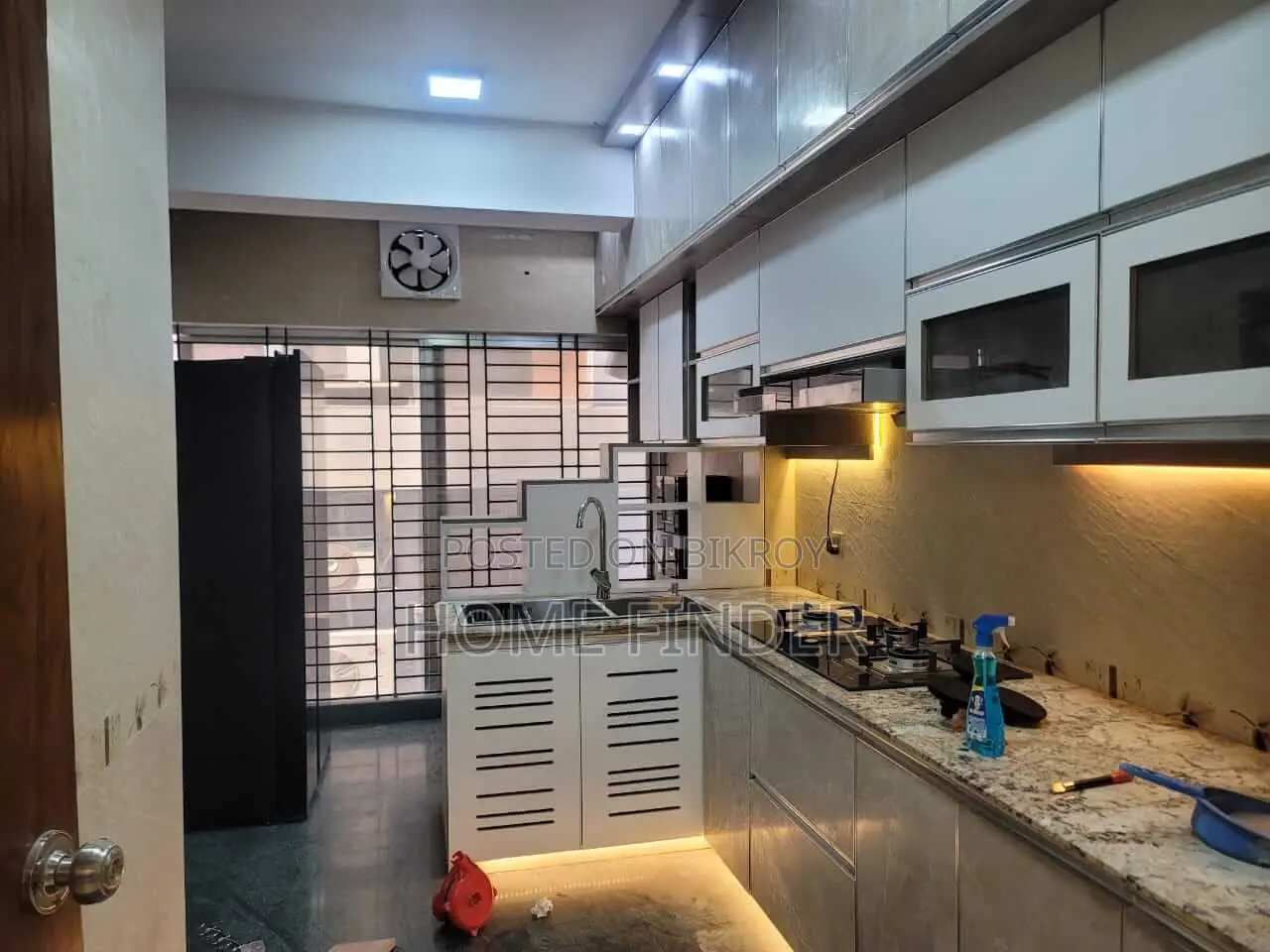 3bhk 2600 Sqft Full Furnished Flat Rent in Gulshan