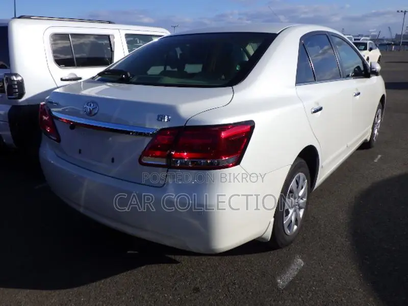 Toyota Premio Fex Pearl 2021