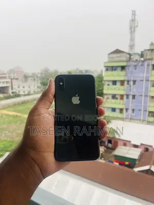 Apple iPhone X 64GB (Used)