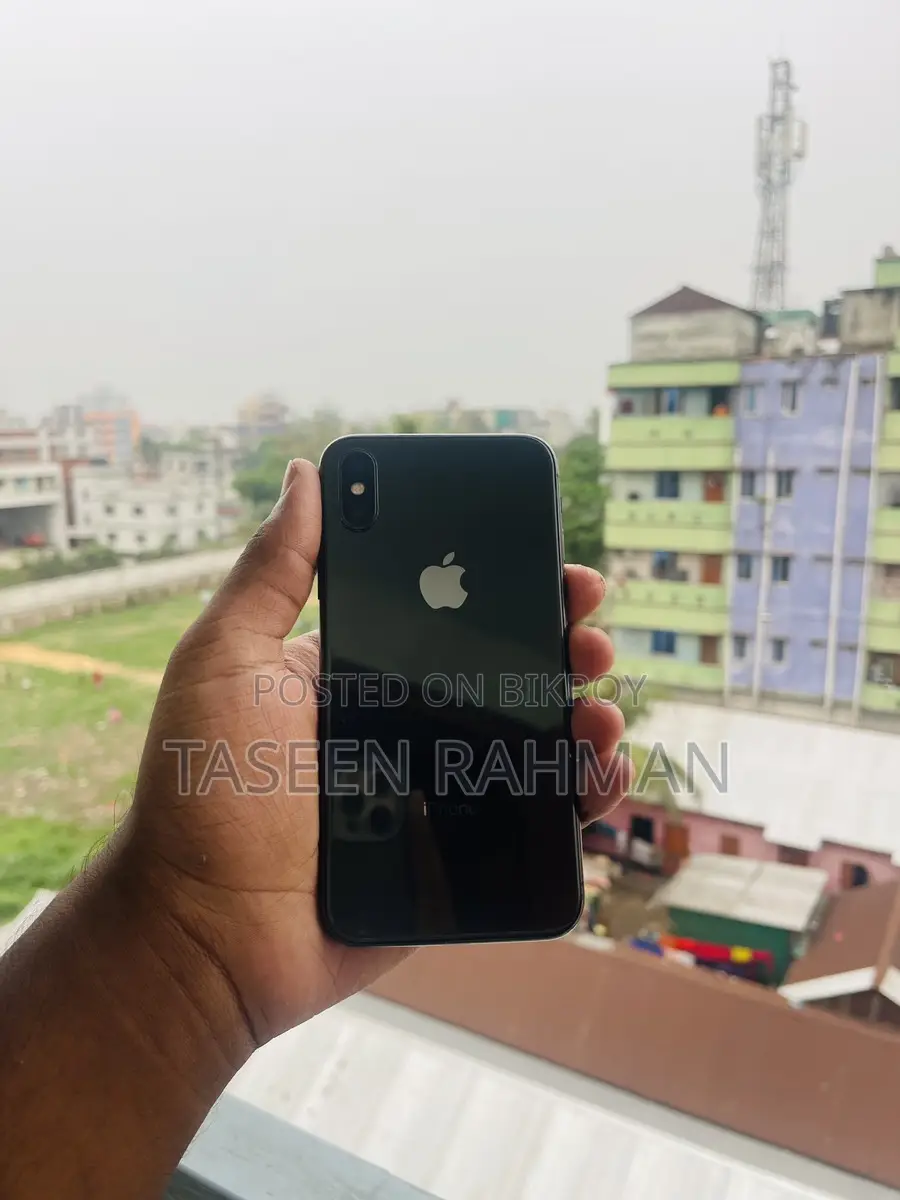 Apple iPhone X 64GB (Used)