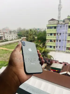 Apple iPhone X 64GB (Used)