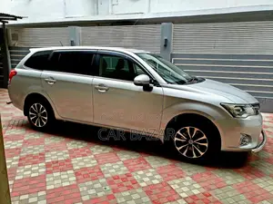 Toyota Fielder X Extremely Fresh 2012