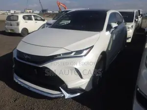 Toyota Harrier Non Hybrid Z Pearl 2021