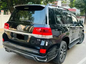 Toyota Land Cruiser 4.5 V8 VXR 2014 Black