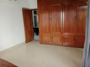 গুলশান উত্তর দিকে ৩ বেডরুমের আনফার্নিশড অ্যাপার্টমেন্ট ভাড়া