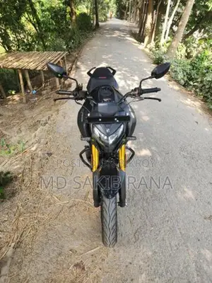 Hero Xtreme 160R . 2025