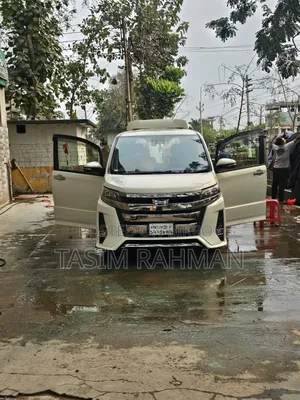 Toyota Noah 1.8 FWD Hybrid (7 Seater) 2018 Pearl