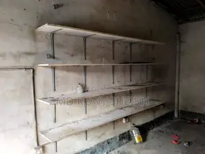 দোকানের ব্যবহৃত সেল্ফ