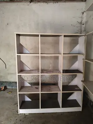 দোকানের ব্যবহৃত সেল্ফ
