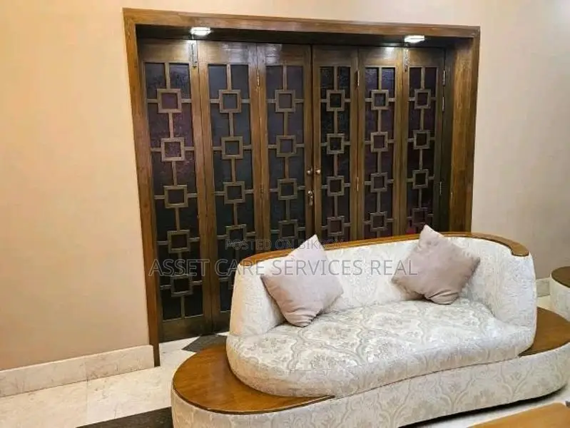 বনানীতে বিলাসবহুল ৩ বেডরুমের সম্পূর্ণ ফার্নিশড অ্যাপার্টমেন্ট ভাড়া