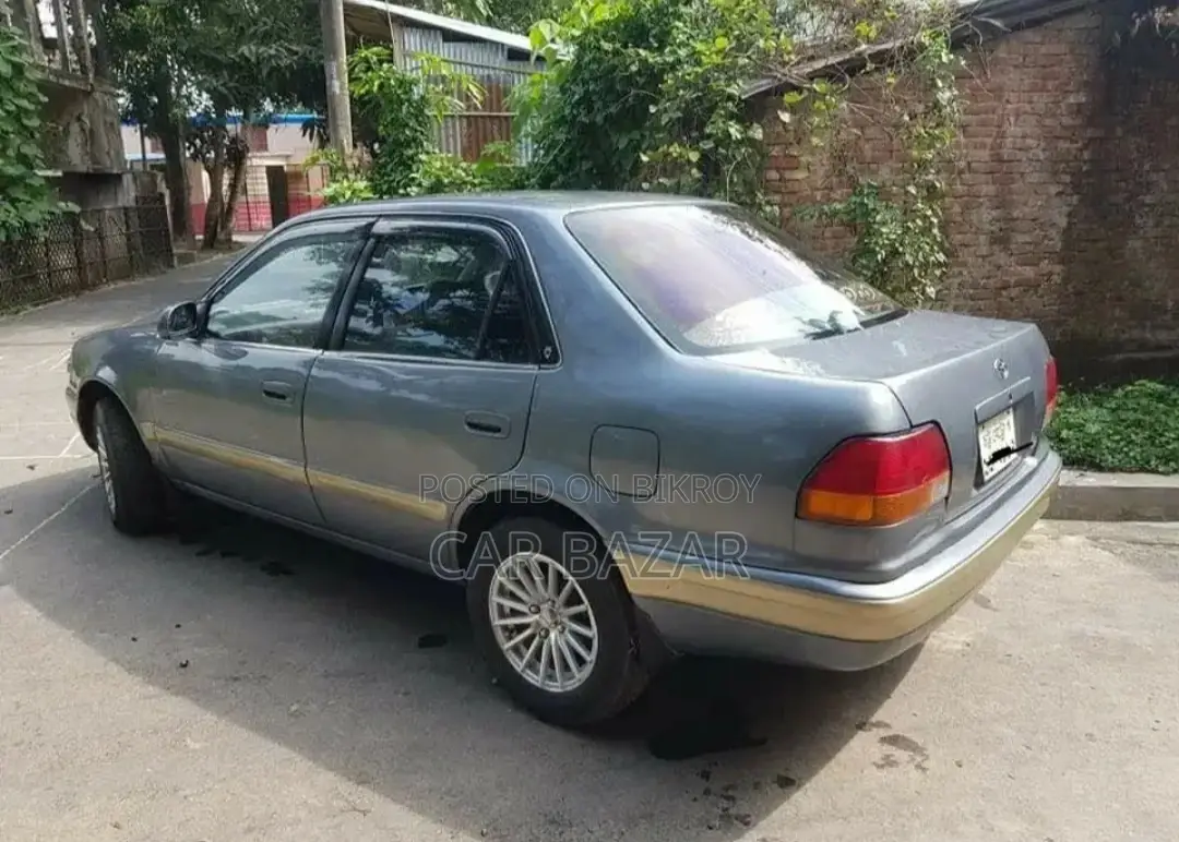 Toyota Corolla 1997 Gray