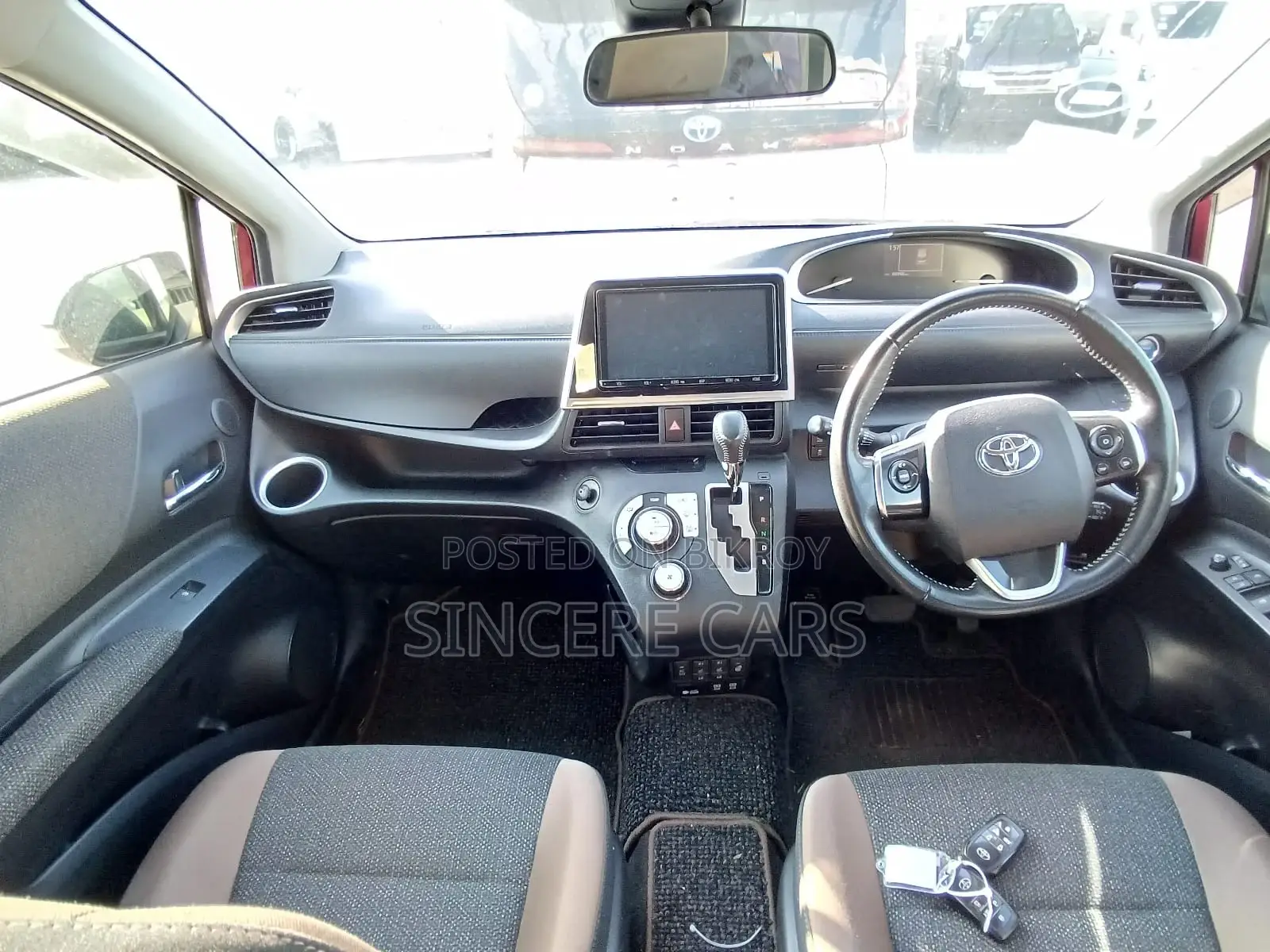 Toyota Sienta G. QURU 2021