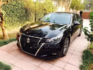 Toyota Crown ATHLATE S সানরুফ ২০১৭