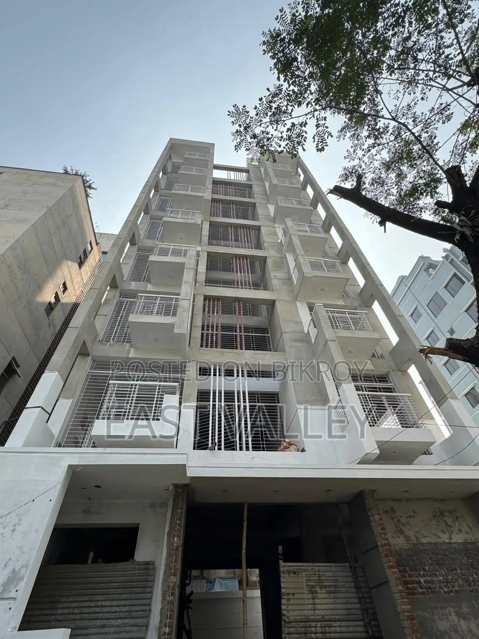 1500 Sqft Allmost Ready Flat For Sell In Bashundhara R/A