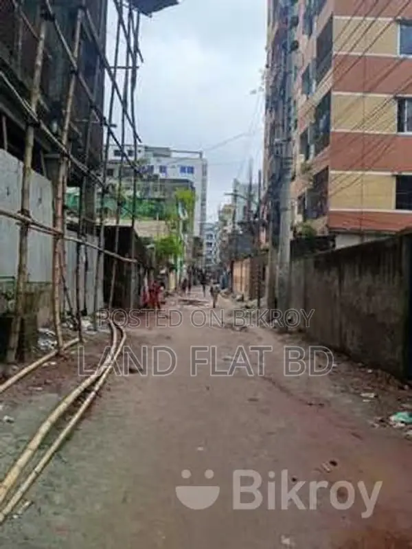 2500 sq ft flat in a building under construction near Dhanmondi, Rayer Bazar