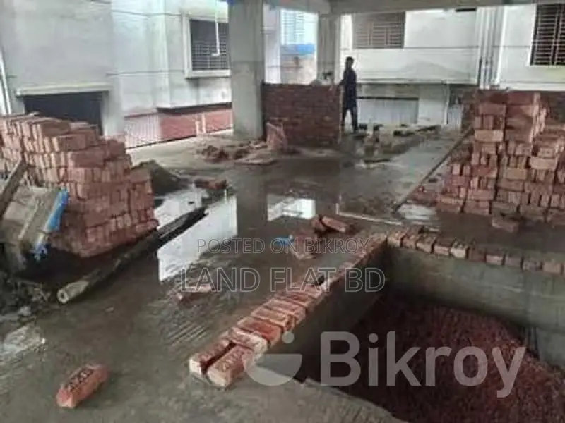 2500 sq ft flat in a building under construction near Dhanmondi, Rayer Bazar