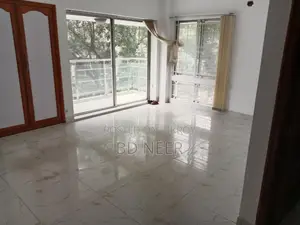 Resident building 5100 sft office space rent in Gulshan 2