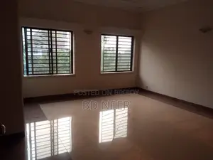 গুলশানের আবাসিক বিল্ডিংয়ে অফিস স্পেস ভাড়া