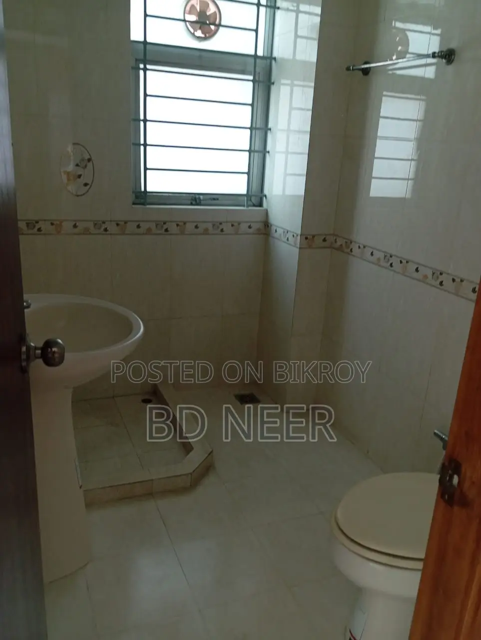 Very nice 3 Bed room apt available in banani