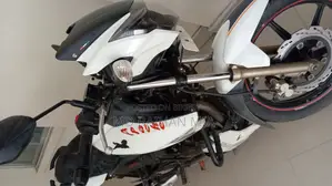TVS Apache RTR 160 2V 2018 White
