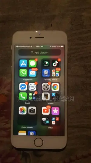 Apple iPhone 6S . (Used)