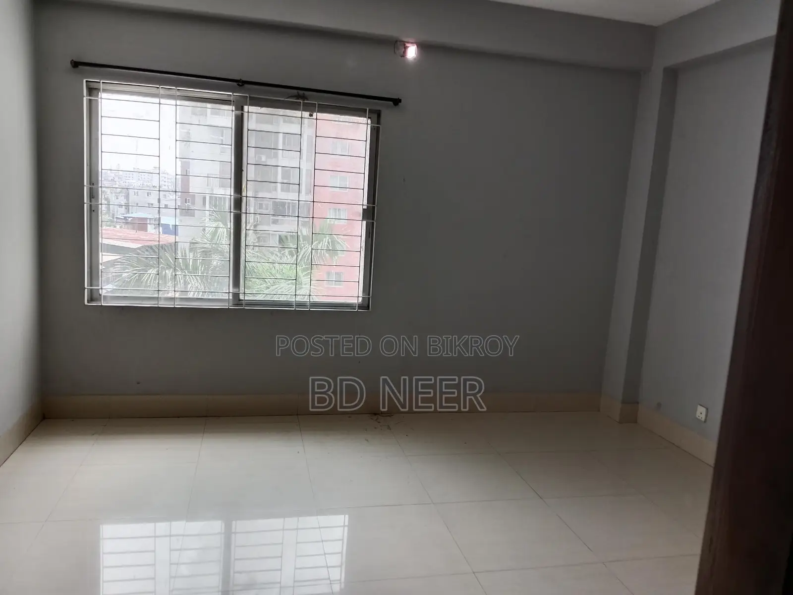 nice 3 Bed room apt available in banani
