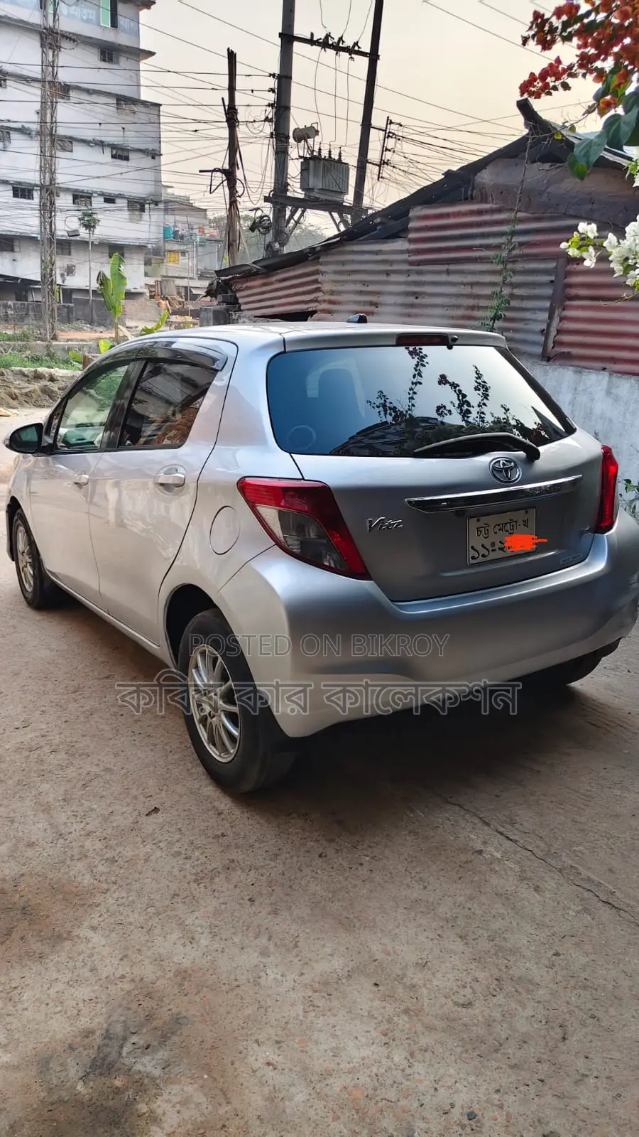 টয়োটা ভিটজ সিলভার ২০১১