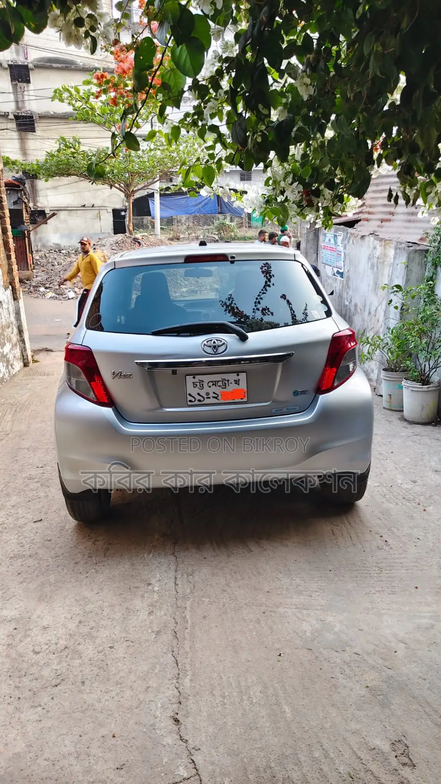টয়োটা ভিটজ সিলভার ২০১১