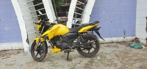 TVS Apache RTR 160 2V 2022 Yellow