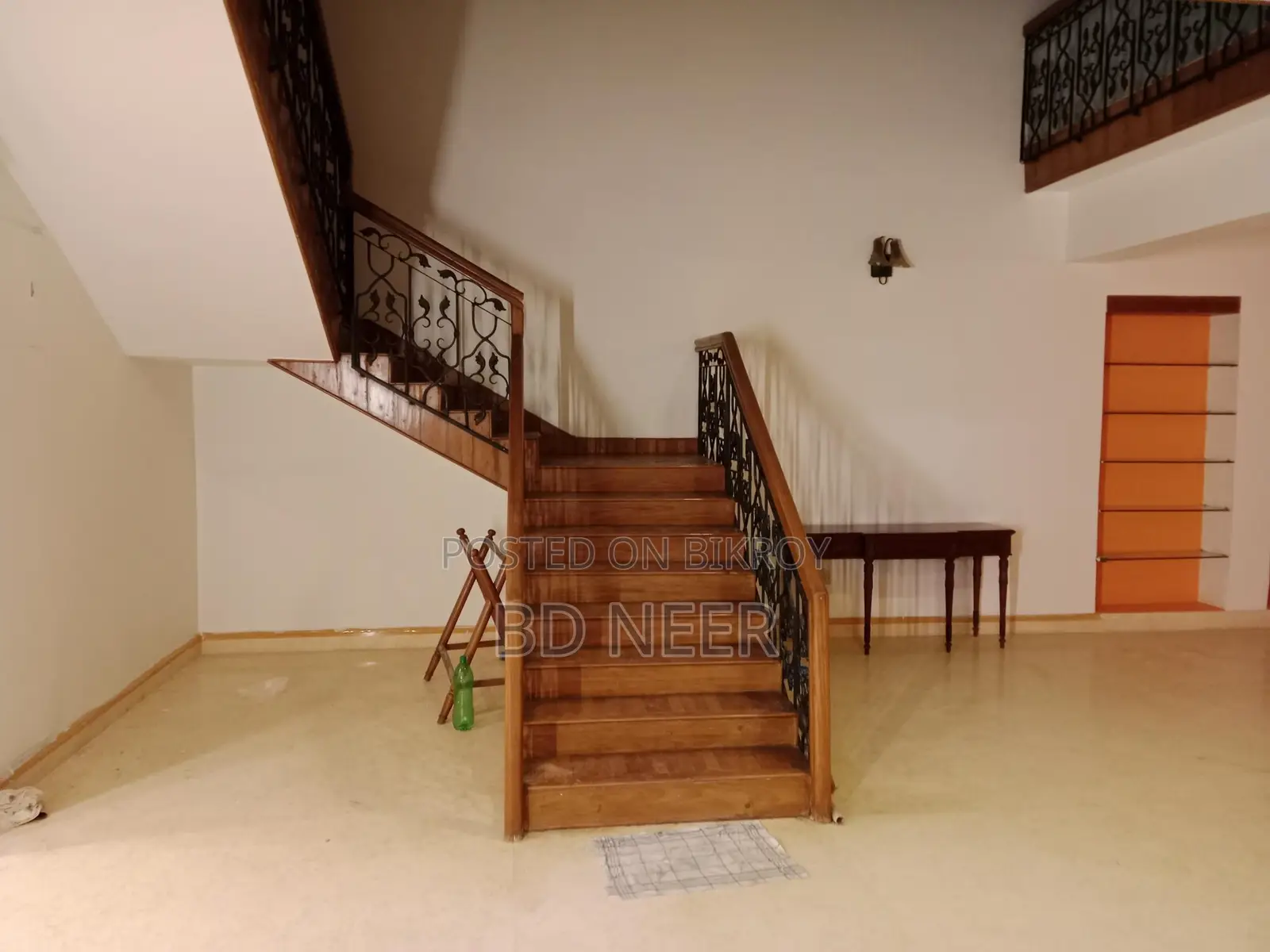Duplex semi furnish 4 Bed room apt rent in banani North