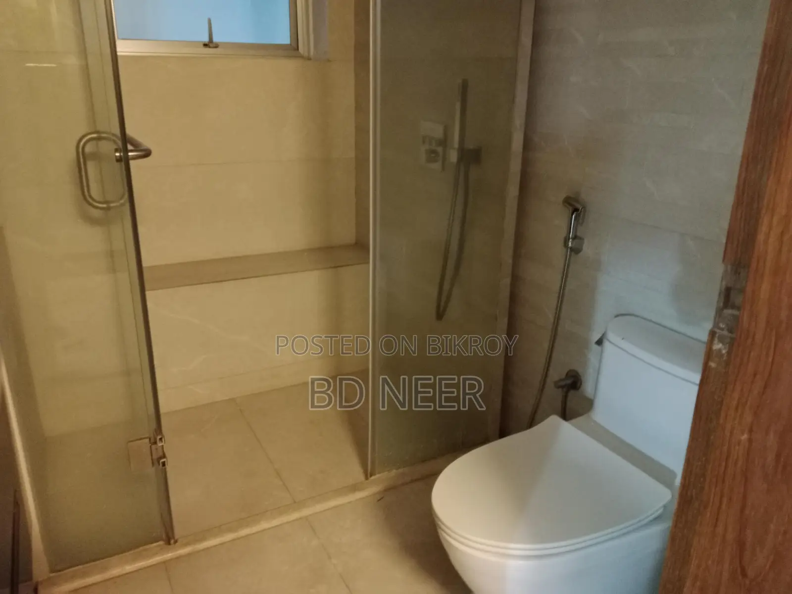 Duplex semi furnish 4 Bed room apt rent in banani North